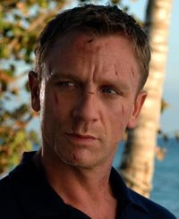 Daniel Craig combate contra los nazis