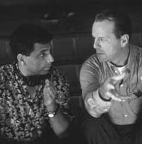 En-ocasiones-veo-muertos-a-M-Night-Shyamalan-y-a-Bruce-Willis-90483