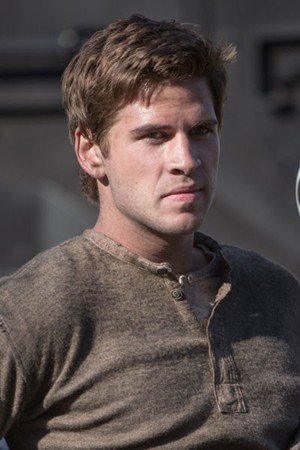Liam Hemsworth, de "Los juegos del hambre" al nuevo "Top Gun" Liam Hemsworth, de "Los juegos del hambre" al nuevo "Top Gun"
